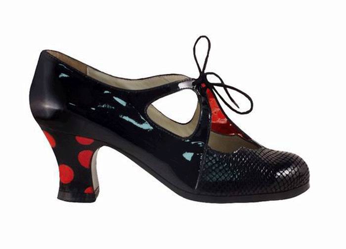 Dulce. Chaussures de flamenco personnalisées Begoña Cervera